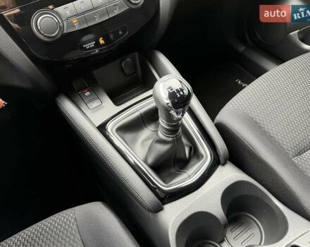 Білий Ніссан Кашкай, об'ємом двигуна 1.2 л та пробігом 40 тис. км за 16500 $, фото 24 на Automoto.ua