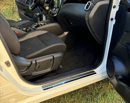 Белый Ниссан Кашкай, объемом двигателя 1.2 л и пробегом 123 тыс. км за 16400 $, фото 9 на Automoto.ua