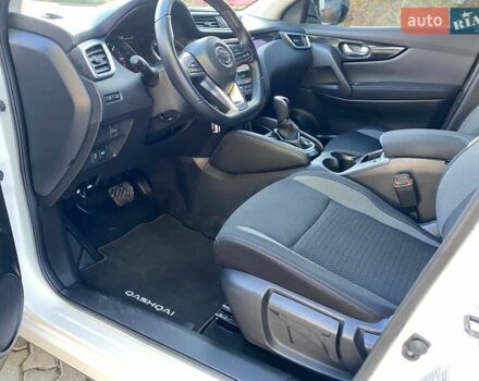 Белый Ниссан Кашкай, объемом двигателя 1.6 л и пробегом 7 тыс. км за 24650 $, фото 30 на Automoto.ua