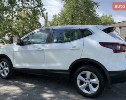 Белый Ниссан Кашкай, объемом двигателя 1.2 л и пробегом 67 тыс. км за 17900 $, фото 15 на Automoto.ua