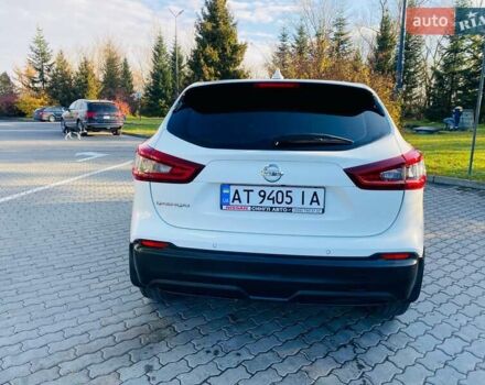 Белый Ниссан Кашкай, объемом двигателя 1.6 л и пробегом 7 тыс. км за 24650 $, фото 13 на Automoto.ua