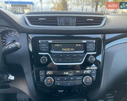 Белый Ниссан Кашкай, объемом двигателя 1.2 л и пробегом 67 тыс. км за 17500 $, фото 27 на Automoto.ua