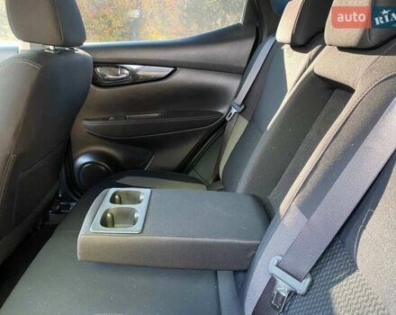 Белый Ниссан Кашкай, объемом двигателя 1.6 л и пробегом 7 тыс. км за 24650 $, фото 32 на Automoto.ua