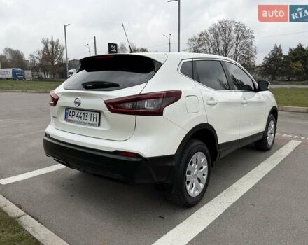 Білий Ніссан Кашкай, об'ємом двигуна 1.2 л та пробігом 40 тис. км за 16500 $, фото 5 на Automoto.ua