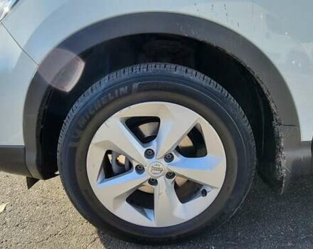 Белый Ниссан Кашкай, объемом двигателя 1.6 л и пробегом 74 тыс. км за 21500 $, фото 26 на Automoto.ua