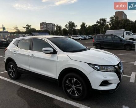 Белый Ниссан Кашкай, объемом двигателя 1.2 л и пробегом 79 тыс. км за 20900 $, фото 3 на Automoto.ua