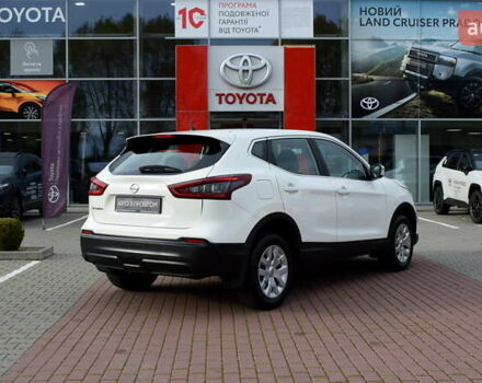 Белый Ниссан Кашкай, объемом двигателя 1.6 л и пробегом 203 тыс. км за 16800 $, фото 17 на Automoto.ua