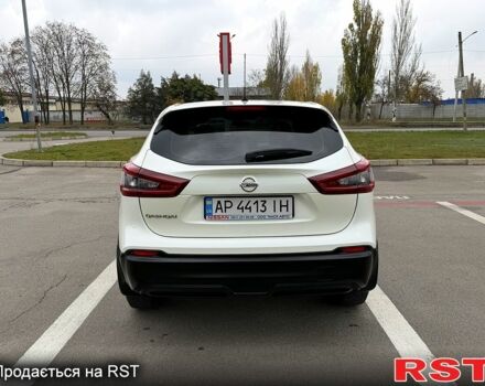 Білий Ніссан Кашкай, об'ємом двигуна 1.2 л та пробігом 40 тис. км за 16500 $, фото 5 на Automoto.ua