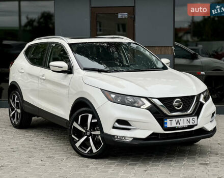 Белый Ниссан Кашкай, объемом двигателя 2 л и пробегом 17 тыс. км за 19500 $, фото 2 на Automoto.ua