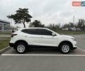 Білий Ніссан Кашкай, об'ємом двигуна 1.2 л та пробігом 40 тис. км за 16500 $, фото 4 на Automoto.ua