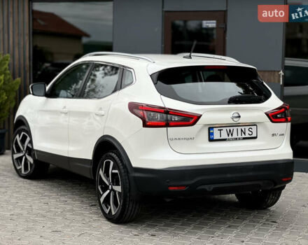 Белый Ниссан Кашкай, объемом двигателя 2 л и пробегом 17 тыс. км за 19500 $, фото 5 на Automoto.ua