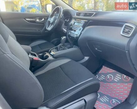 Белый Ниссан Кашкай, объемом двигателя 1.2 л и пробегом 67 тыс. км за 17500 $, фото 24 на Automoto.ua