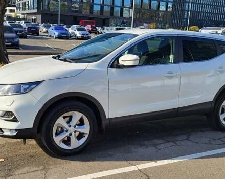 Белый Ниссан Кашкай, объемом двигателя 1.6 л и пробегом 74 тыс. км за 21500 $, фото 13 на Automoto.ua