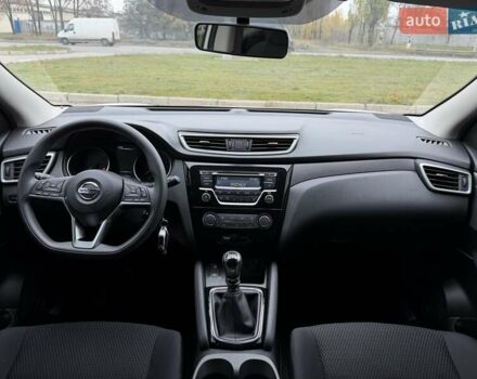 Білий Ніссан Кашкай, об'ємом двигуна 1.2 л та пробігом 40 тис. км за 16500 $, фото 13 на Automoto.ua