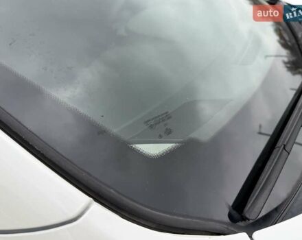 Білий Ніссан Кашкай, об'ємом двигуна 1.2 л та пробігом 40 тис. км за 16500 $, фото 11 на Automoto.ua