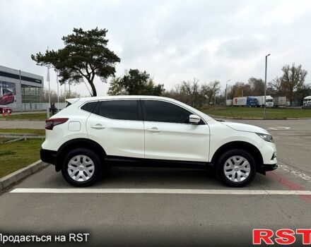 Білий Ніссан Кашкай, об'ємом двигуна 1.2 л та пробігом 40 тис. км за 16500 $, фото 3 на Automoto.ua
