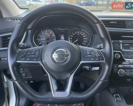 Белый Ниссан Кашкай, объемом двигателя 1.2 л и пробегом 67 тыс. км за 17500 $, фото 26 на Automoto.ua