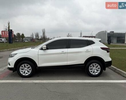 Білий Ніссан Кашкай, об'ємом двигуна 1.2 л та пробігом 40 тис. км за 16500 $, фото 8 на Automoto.ua