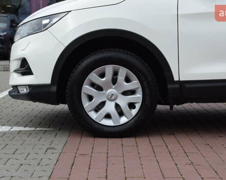 Белый Ниссан Кашкай, объемом двигателя 1.6 л и пробегом 203 тыс. км за 16800 $, фото 15 на Automoto.ua