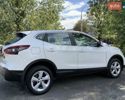 Белый Ниссан Кашкай, объемом двигателя 1.2 л и пробегом 67 тыс. км за 17900 $, фото 23 на Automoto.ua