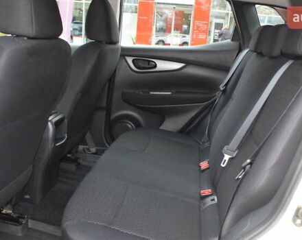 Белый Ниссан Кашкай, объемом двигателя 1.6 л и пробегом 203 тыс. км за 16800 $, фото 10 на Automoto.ua