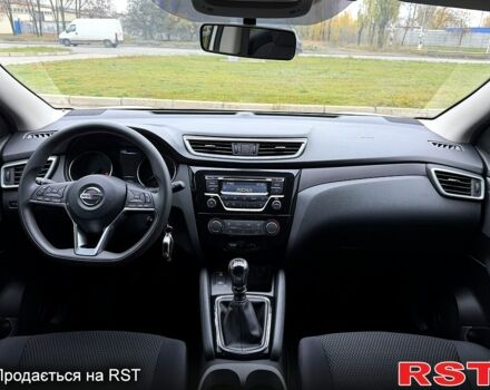 Білий Ніссан Кашкай, об'ємом двигуна 1.2 л та пробігом 40 тис. км за 16500 $, фото 9 на Automoto.ua