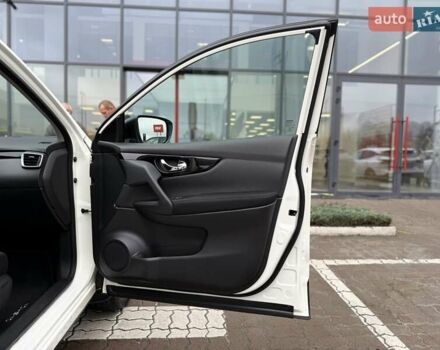 Белый Ниссан Кашкай, объемом двигателя 1.33 л и пробегом 61 тыс. км за 19957 $, фото 15 на Automoto.ua