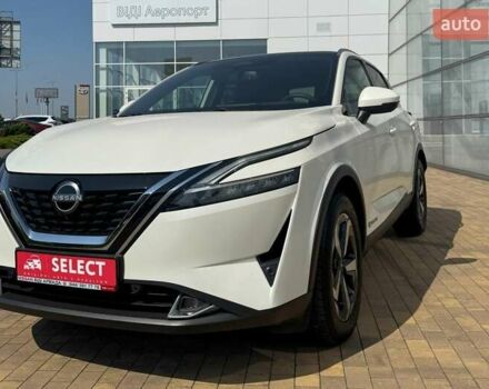 Белый Ниссан Кашкай, объемом двигателя 1.5 л и пробегом 10 тыс. км за 35209 $, фото 4 на Automoto.ua