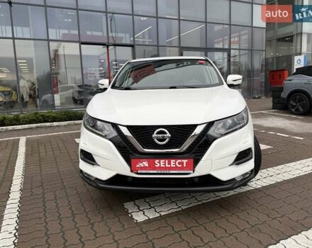 Белый Ниссан Кашкай, объемом двигателя 1.33 л и пробегом 61 тыс. км за 19957 $, фото 2 на Automoto.ua