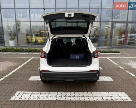 Белый Ниссан Кашкай, объемом двигателя 1.33 л и пробегом 61 тыс. км за 19957 $, фото 10 на Automoto.ua