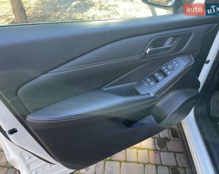 Белый Ниссан Кашкай, объемом двигателя 1.5 л и пробегом 4 тыс. км за 29700 $, фото 4 на Automoto.ua