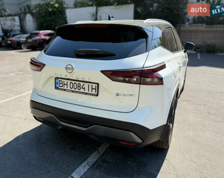 Белый Ниссан Кашкай, объемом двигателя 1.5 л и пробегом 10 тыс. км за 34999 $, фото 1 на Automoto.ua