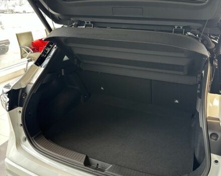 Белый Ниссан Кашкай, объемом двигателя 1.3 л и пробегом 0 тыс. км за 37611 $, фото 16 на Automoto.ua