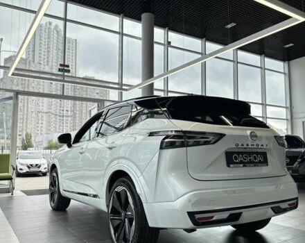 Белый Ниссан Кашкай, объемом двигателя 1.3 л и пробегом 0 тыс. км за 37611 $, фото 2 на Automoto.ua