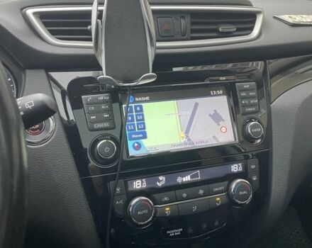 Белый Ниссан Кашкай, объемом двигателя 1.6 л и пробегом 163 тыс. км за 18000 $, фото 5 на Automoto.ua