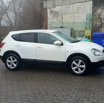 Белый Ниссан Кашкай, объемом двигателя 1.46 л и пробегом 252 тыс. км за 7399 $, фото 1 на Automoto.ua