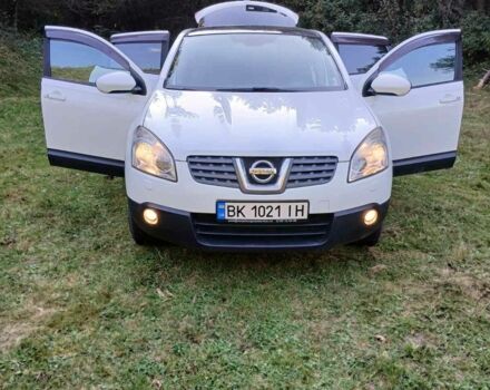 Білий Ніссан Кашкай, об'ємом двигуна 1.5 л та пробігом 210 тис. км за 8700 $, фото 1 на Automoto.ua