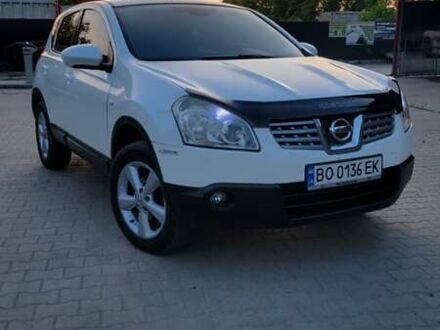 Белый Ниссан Кашкай, объемом двигателя 1.5 л и пробегом 280 тыс. км за 8400 $, фото 1 на Automoto.ua