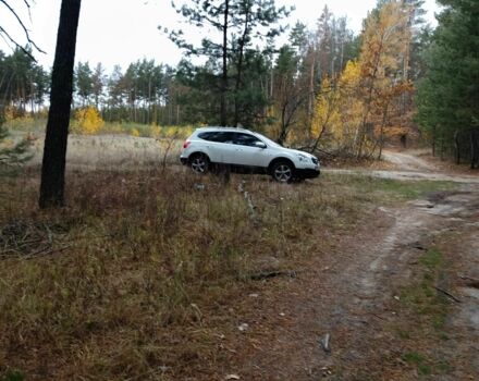 Білий Ніссан Кашкай, об'ємом двигуна 1.5 л та пробігом 230 тис. км за 10000 $, фото 1 на Automoto.ua