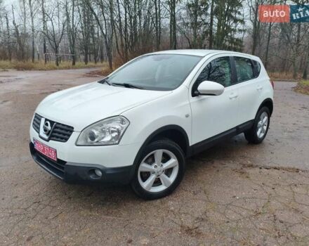 Белый Ниссан Кашкай, объемом двигателя 1.6 л и пробегом 152 тыс. км за 8350 $, фото 1 на Automoto.ua