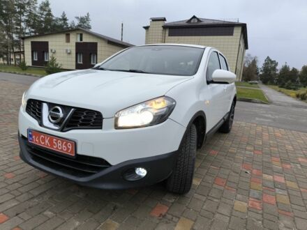 Белый Ниссан Кашкай, объемом двигателя 1.6 л и пробегом 246 тыс. км за 8299 $, фото 1 на Automoto.ua