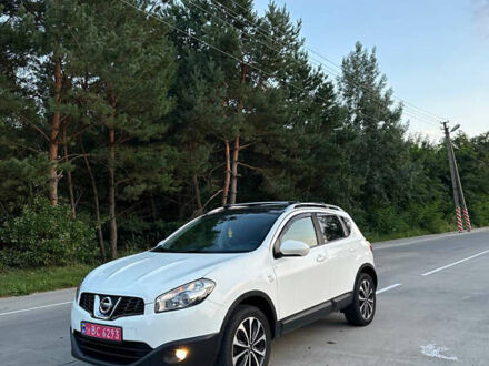 Ніссан Кашкай 2010 у Славуте на Automoto.ua Білий Ніссан Кашкай, об'ємом двигуна 2 л та пробігом 210 тис. км за 10800 $, фото 1 на Automoto.ua