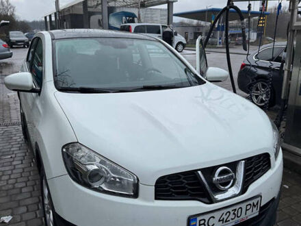 Белый Ниссан Кашкай, объемом двигателя 1.46 л и пробегом 243 тыс. км за 9700 $, фото 1 на Automoto.ua