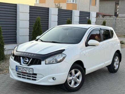 Белый Ниссан Кашкай, объемом двигателя 2 л и пробегом 157 тыс. км за 9999 $, фото 1 на Automoto.ua