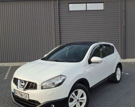 Белый Ниссан Кашкай, объемом двигателя 2 л и пробегом 183 тыс. км за 10800 $, фото 1 на Automoto.ua