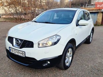 Белый Ниссан Кашкай, объемом двигателя 2 л и пробегом 115 тыс. км за 9900 $, фото 1 на Automoto.ua