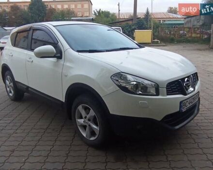 Белый Ниссан Кашкай, объемом двигателя 2 л и пробегом 127 тыс. км за 11800 $, фото 1 на Automoto.ua
