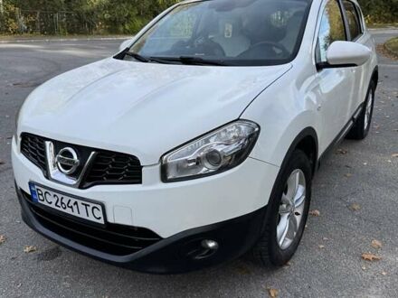 Белый Ниссан Кашкай, объемом двигателя 1.6 л и пробегом 214 тыс. км за 10800 $, фото 1 на Automoto.ua