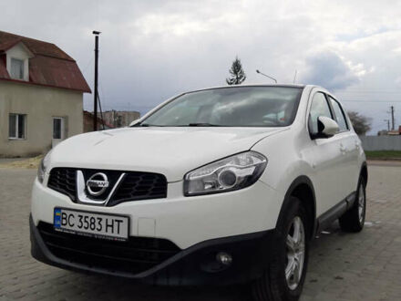 Белый Ниссан Кашкай, объемом двигателя 1.6 л и пробегом 219 тыс. км за 10300 $, фото 1 на Automoto.ua
