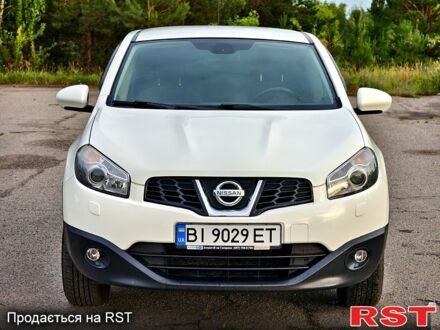 Ниссан Кашкай 2011 в Полтаве на Automoto.ua Белый Ниссан Кашкай, объемом двигателя 1.6 л и пробегом 157 тыс. км за 10600 $, фото 1 на Automoto.ua